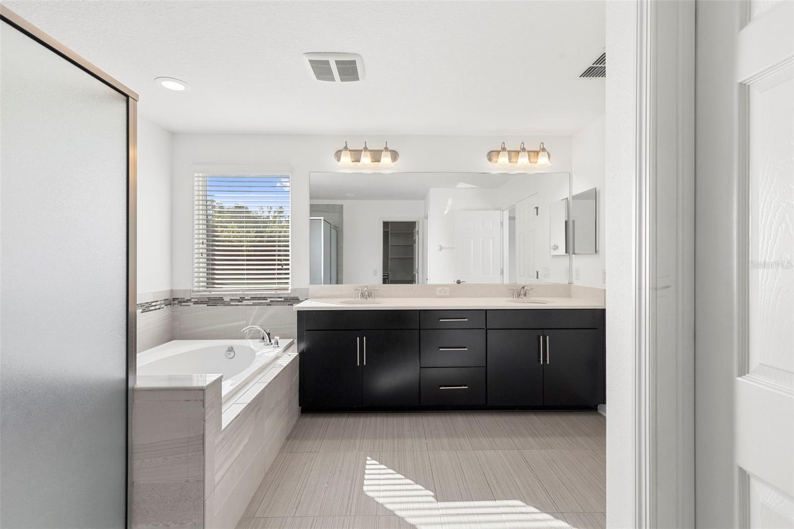 Image 53 of 92 For 10721 Pleasant Knoll Drive