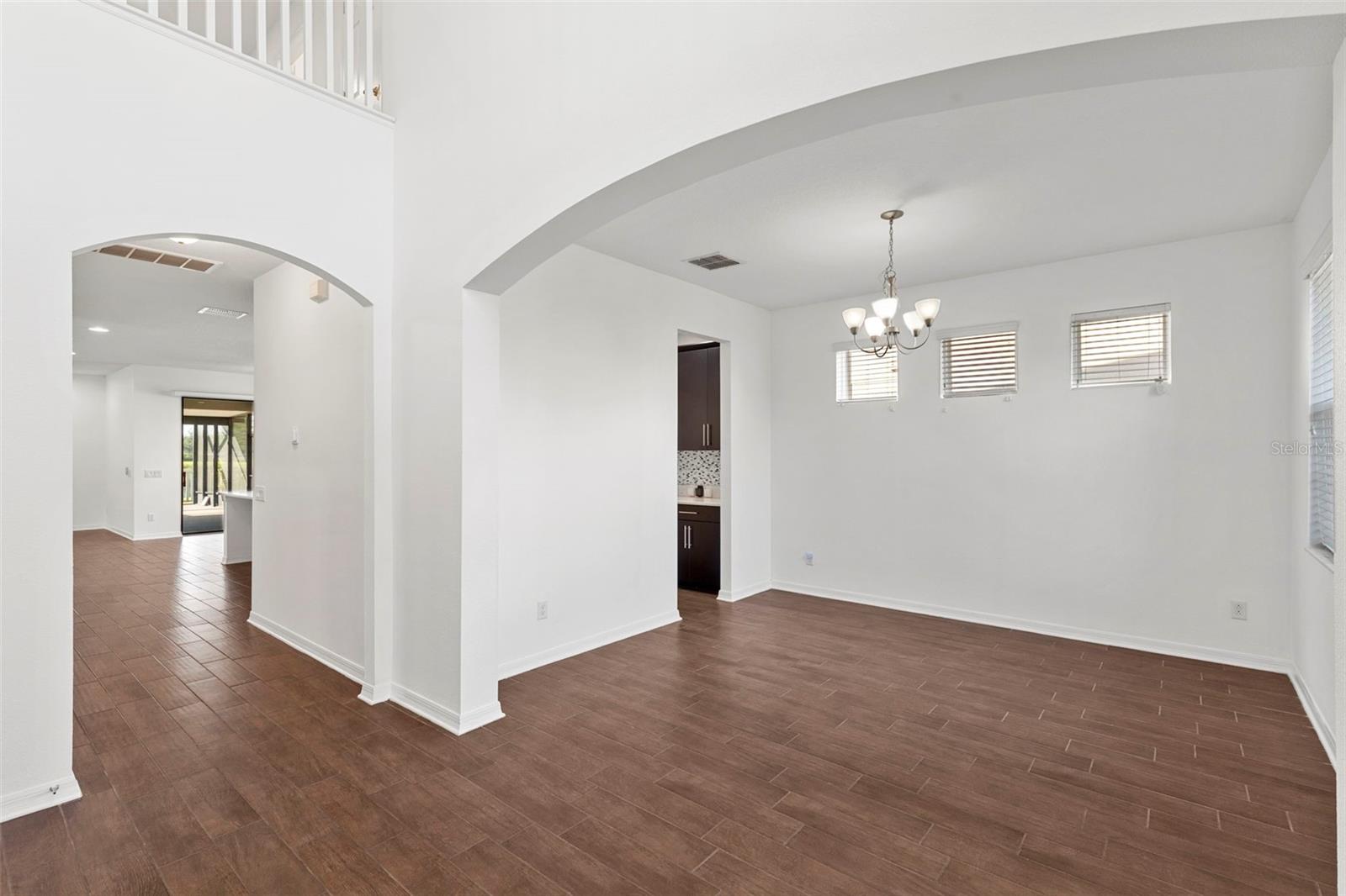 Image 8 of 92 For 10721 Pleasant Knoll Drive