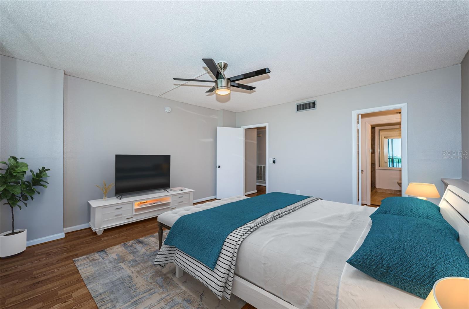 Image 24 of 63 For 7100 Sunshine Skyway Lane S 608