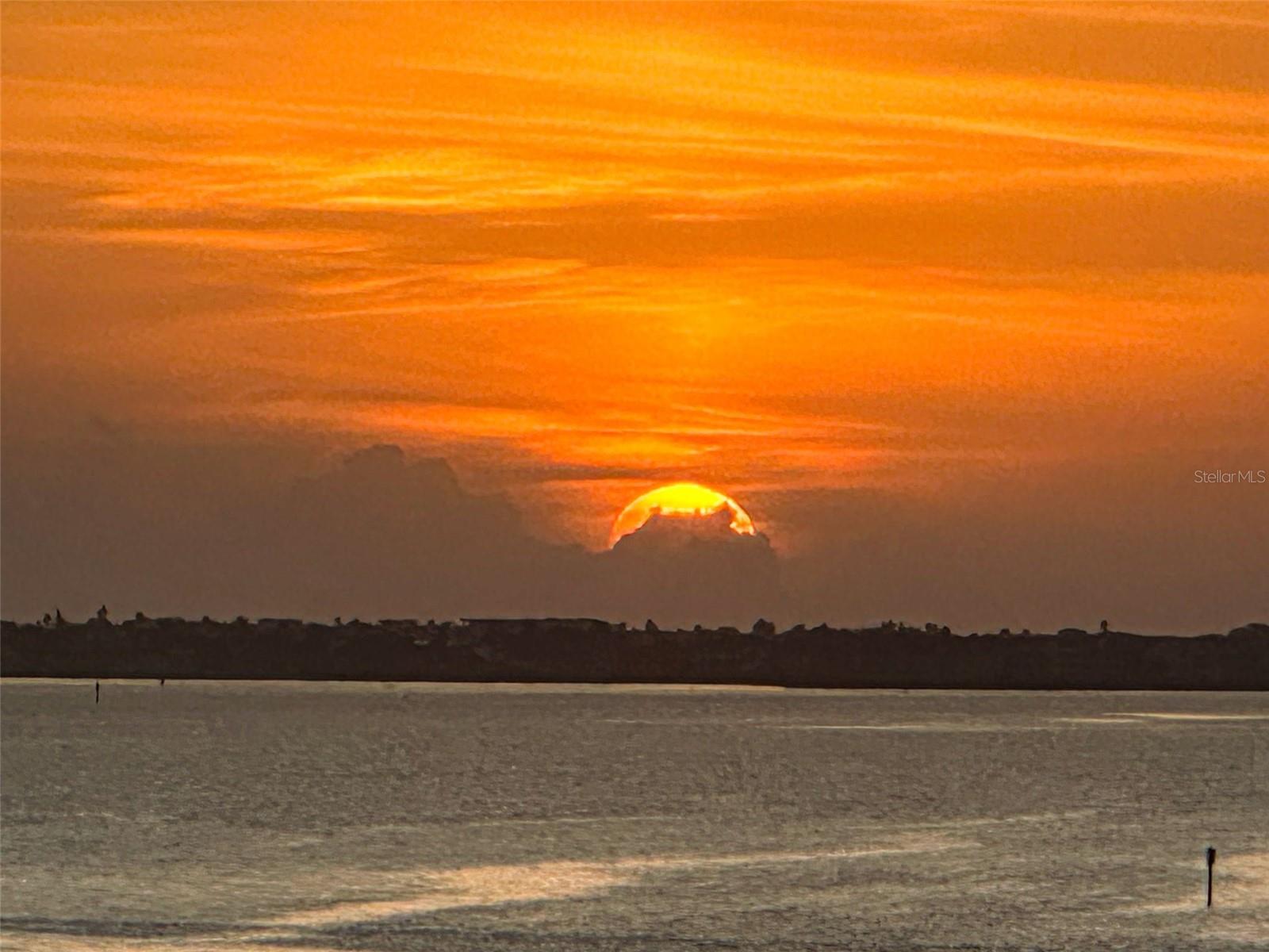 Image 66 of 72 For 7100 Sunshine Skyway Lane S 608