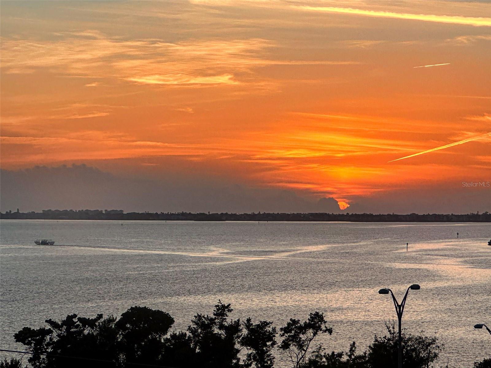 Image 68 of 72 For 7100 Sunshine Skyway Lane S 608