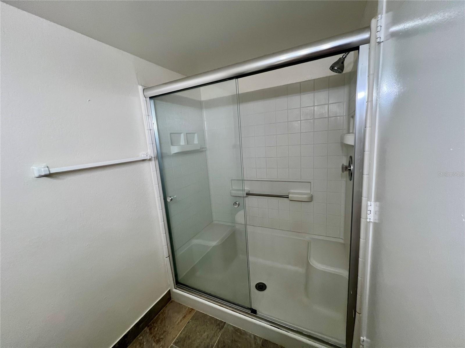 Image 10 of 33 For 2690 Coral Landings Boulevard 636