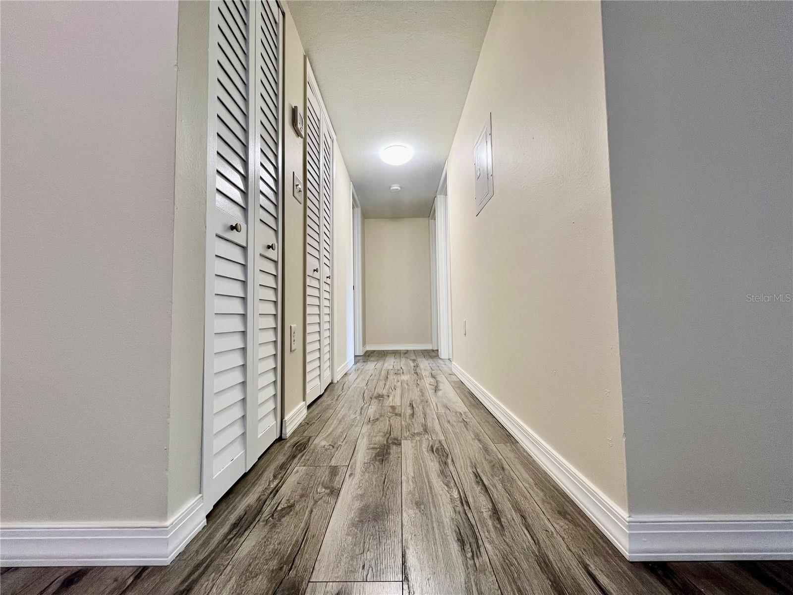 Image 13 of 33 For 2690 Coral Landings Boulevard 636