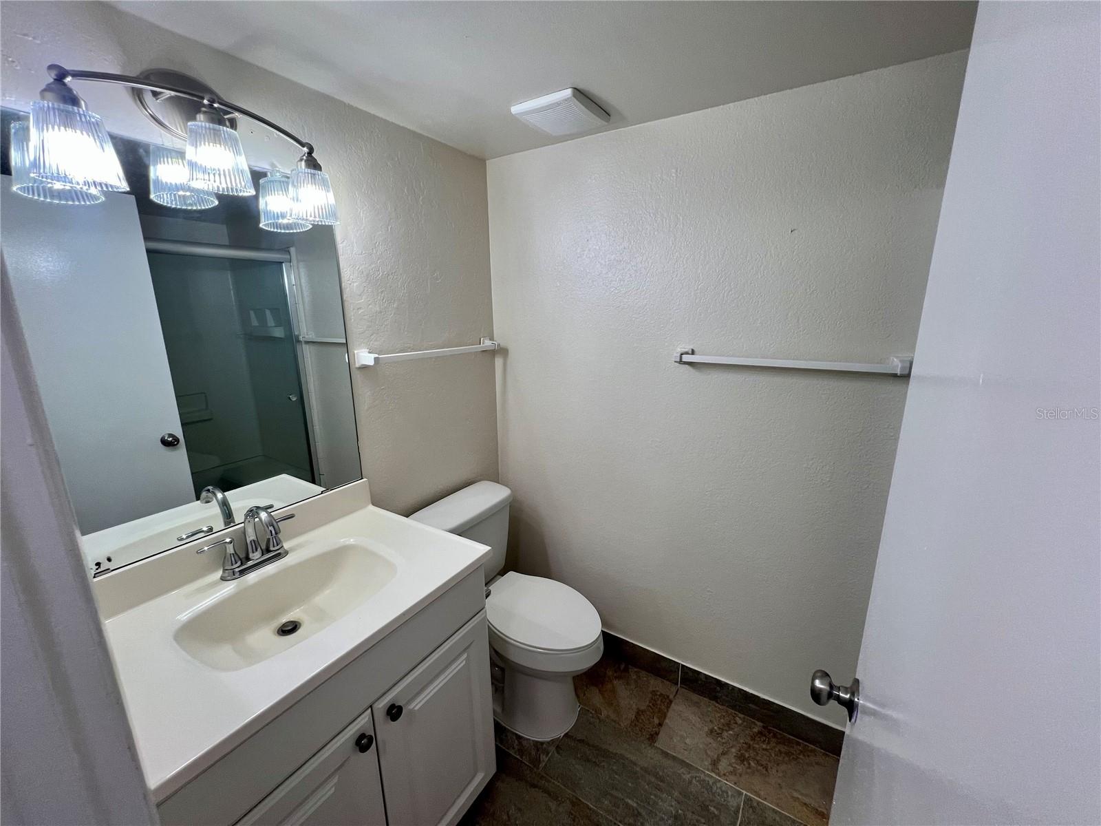 Image 9 of 33 For 2690 Coral Landings Boulevard 636