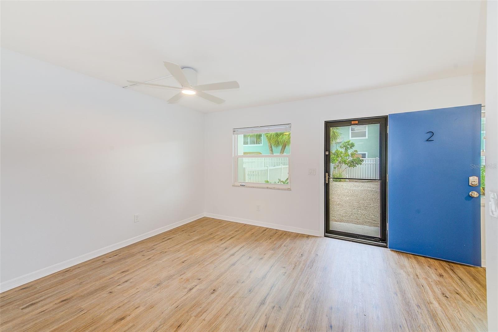 Image 4 of 31 For 2308 1st Street 2