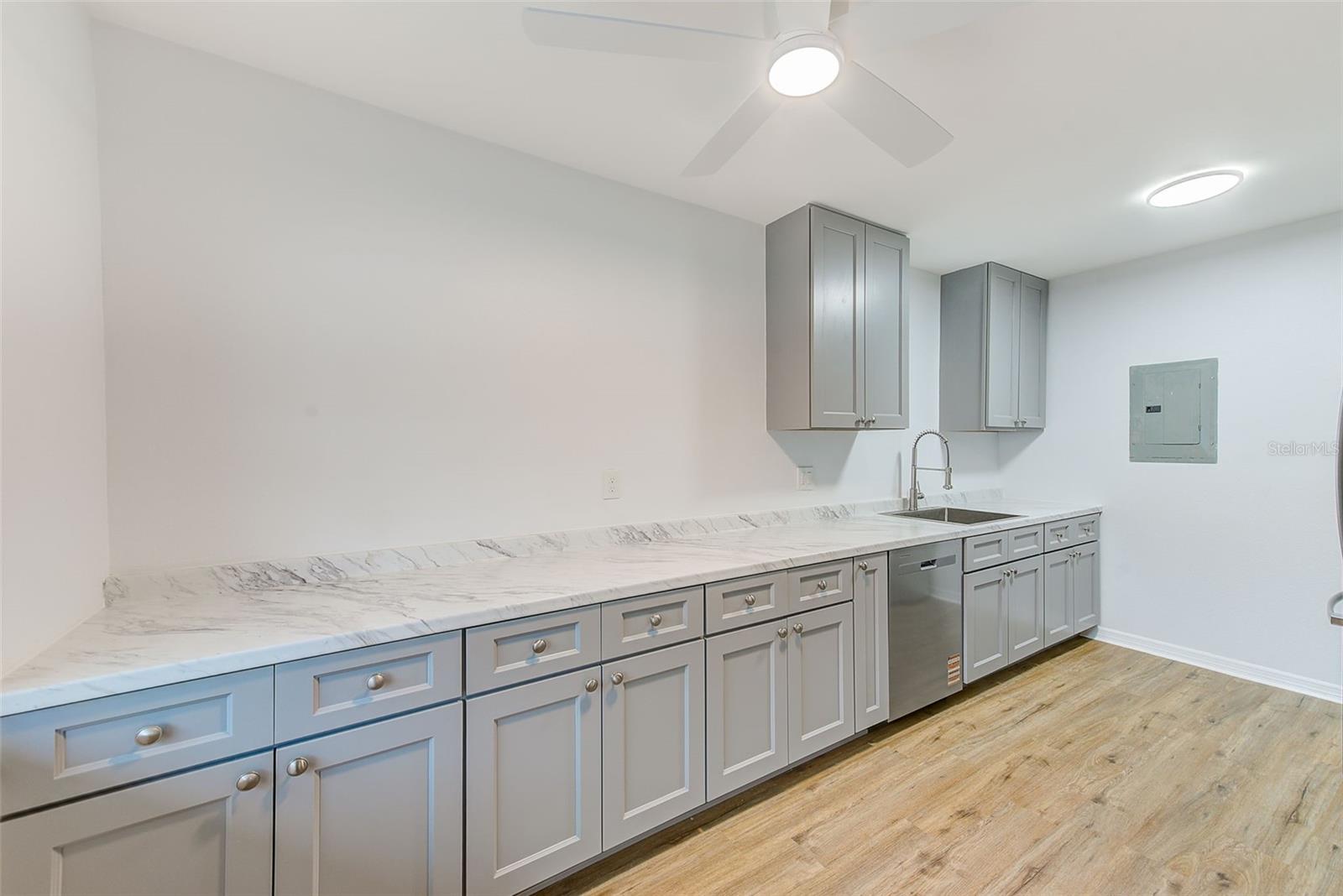 Image 9 of 31 For 2308 1st Street 2