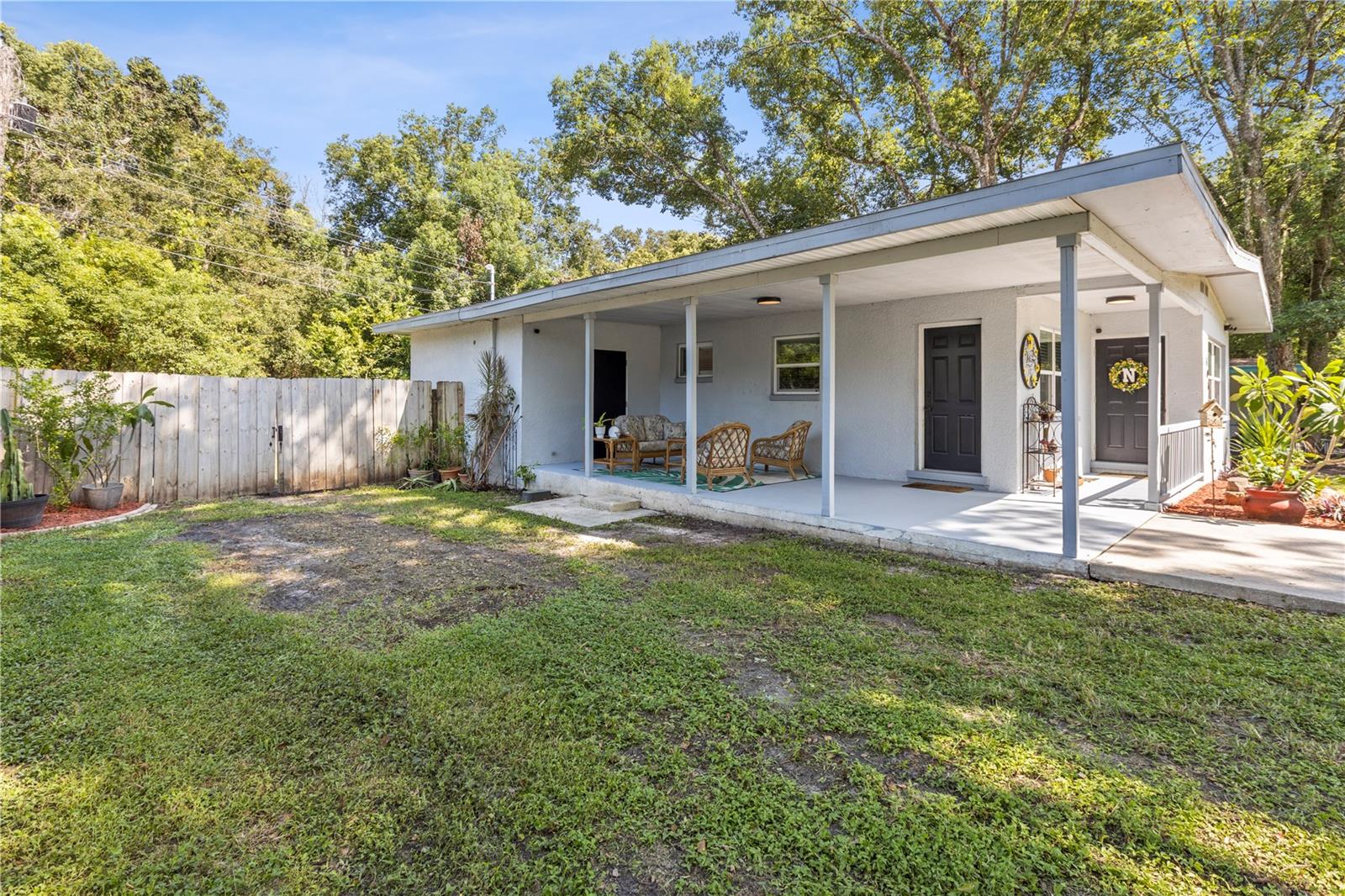 Listing photo id 22 for 406 East Avenue