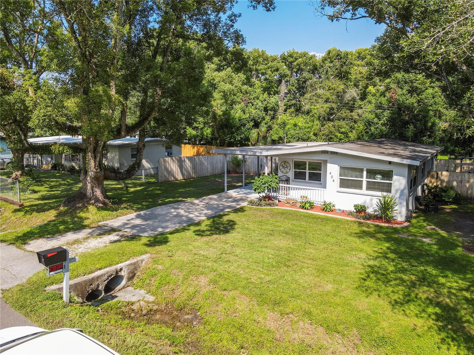Listing photo id 32 for 406 East Avenue