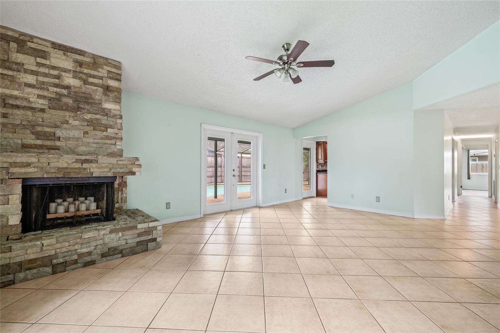 Image 10 of 48 For 702 Fortuna Drive