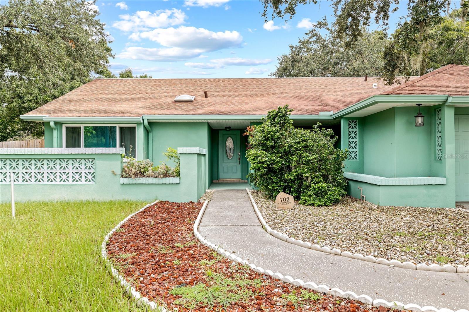 Image 16 of 48 For 702 Fortuna Drive
