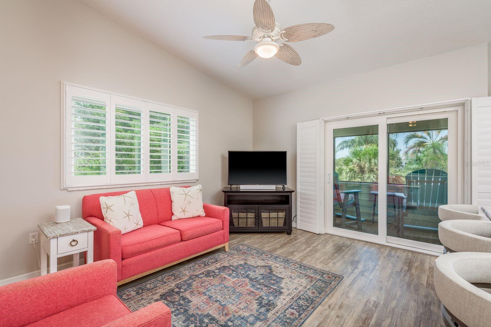 Image 13 of 56 For 538 Walden Court