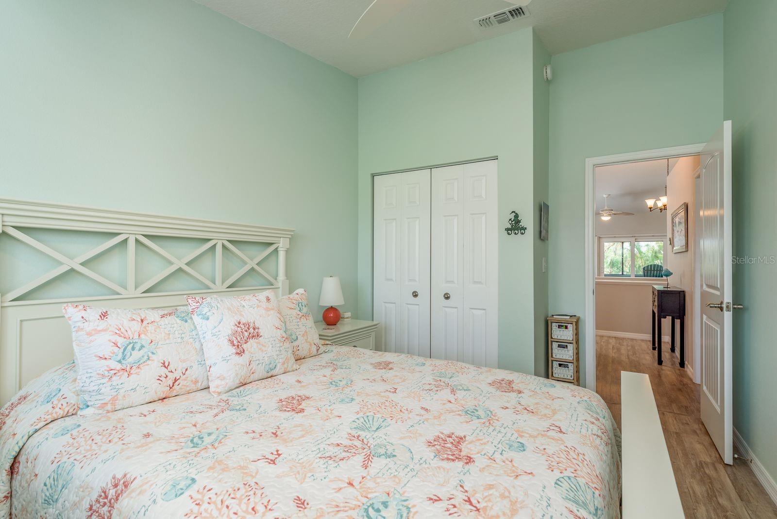 Image 33 of 56 For 538 Walden Court