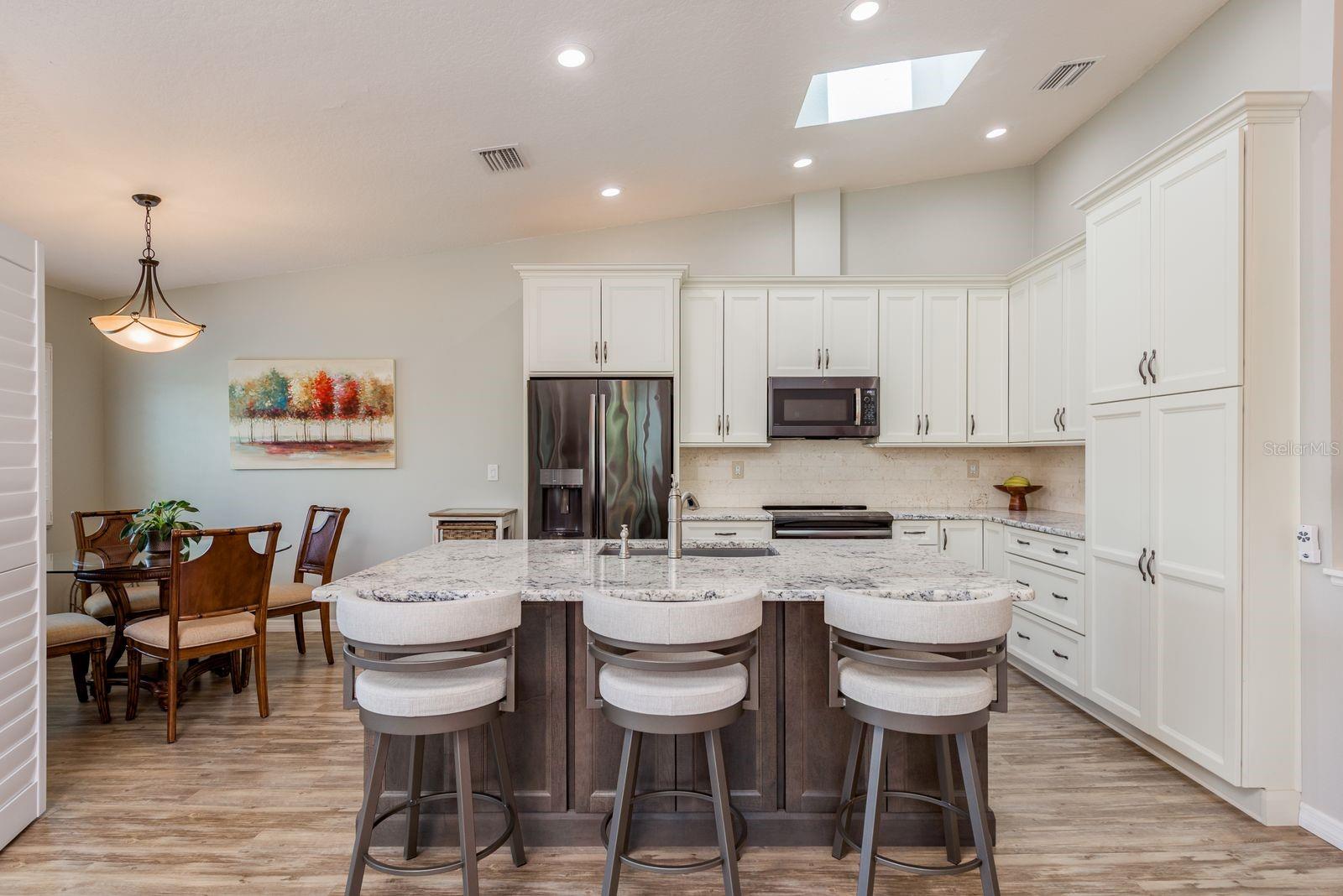 Image 6 of 56 For 538 Walden Court