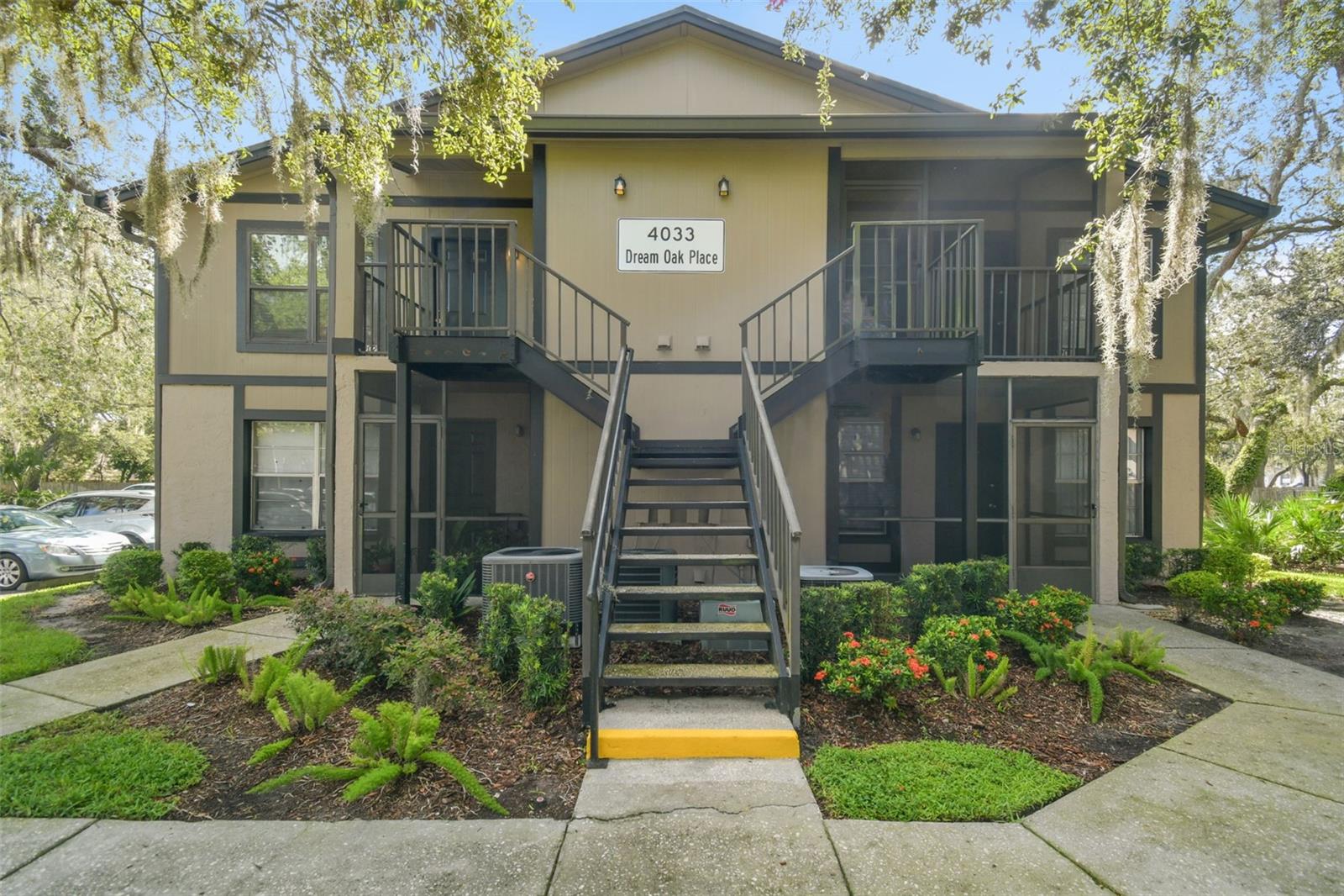 Details for 4033 Dream Oak Place 202, TAMPA, FL 33613