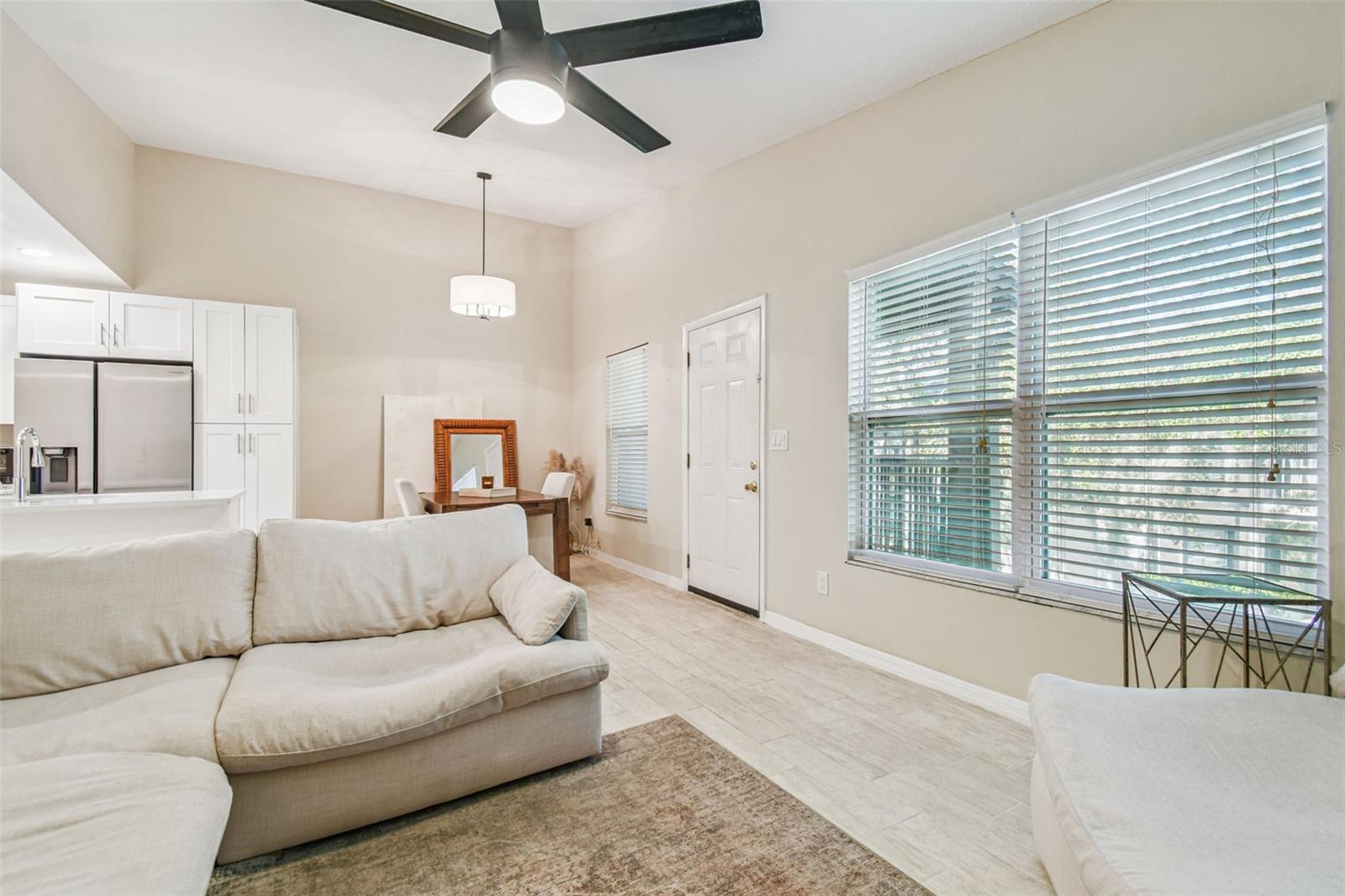 Image 11 of 37 For 4033 Dream Oak Place 202