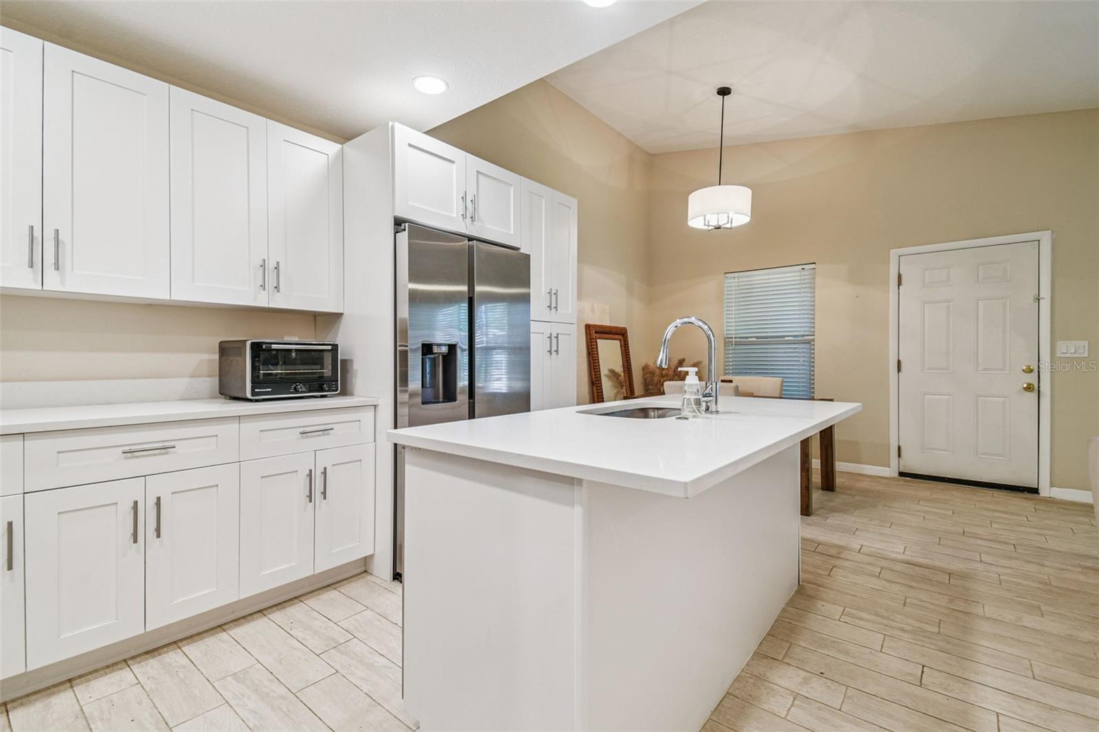 Image 4 of 37 For 4033 Dream Oak Place 202