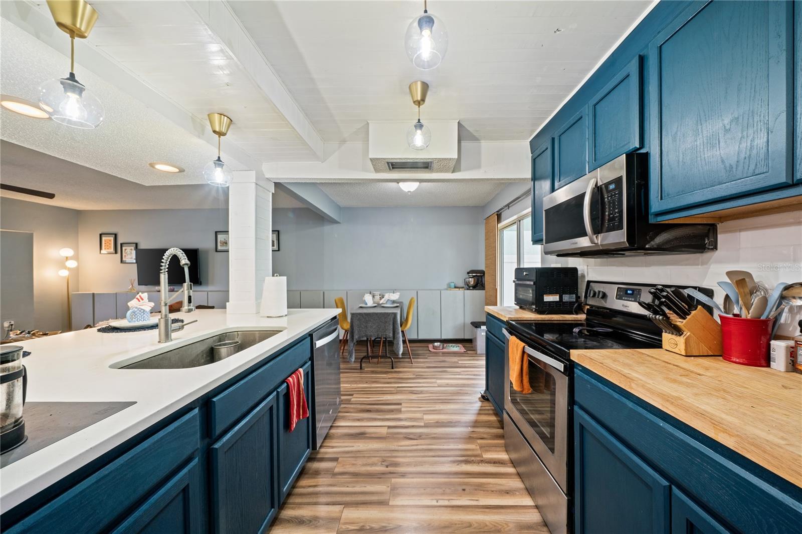 Image 13 of 53 For 5501 71st Street N