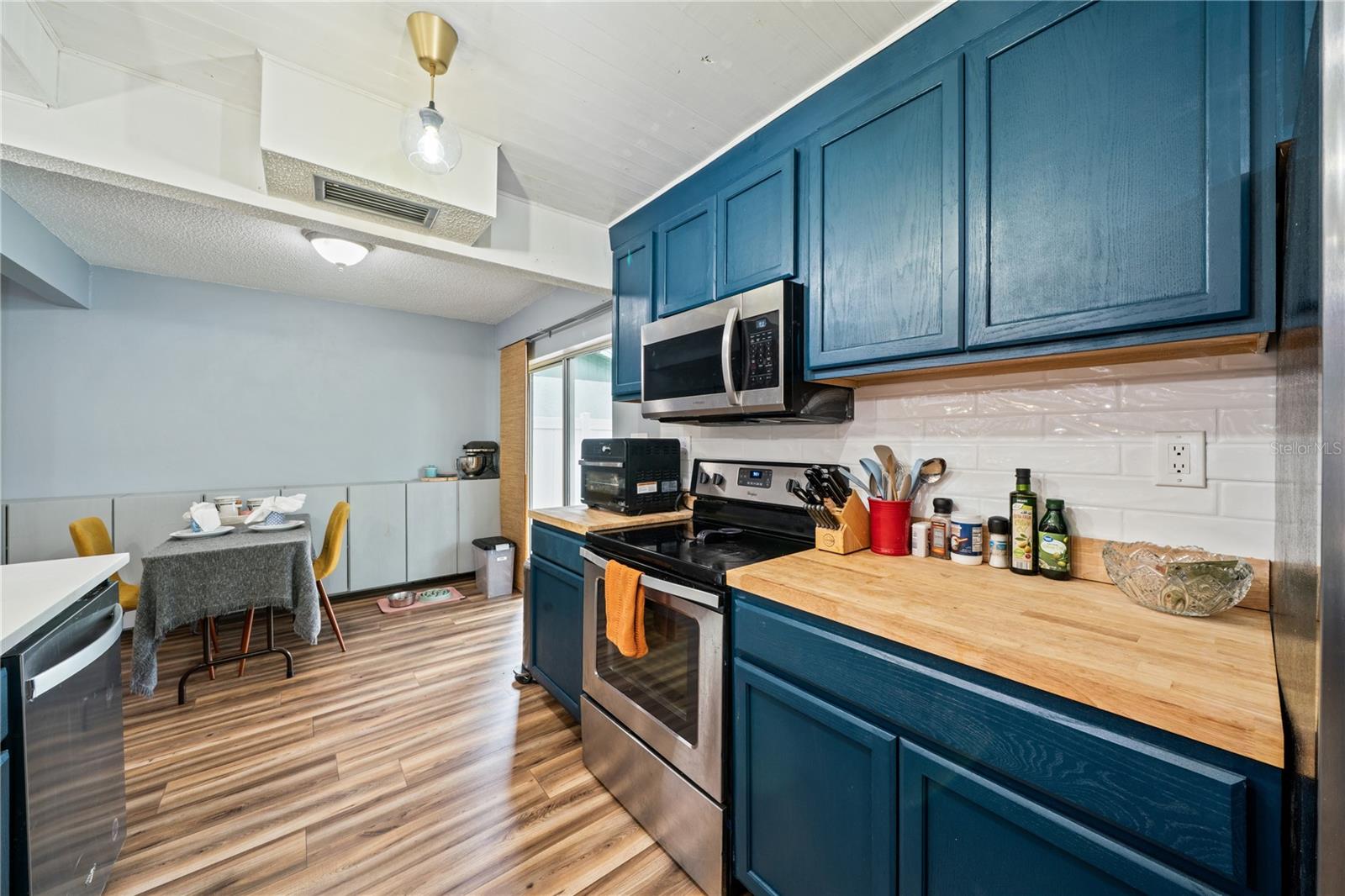 Image 14 of 53 For 5501 71st Street N