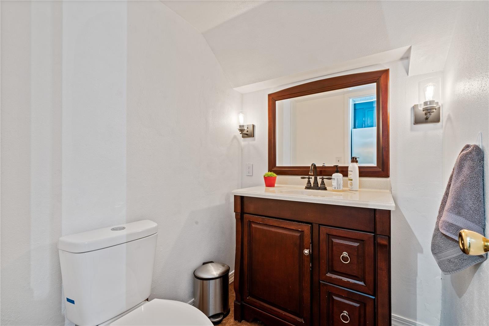 Image 17 of 53 For 5501 71st Street N