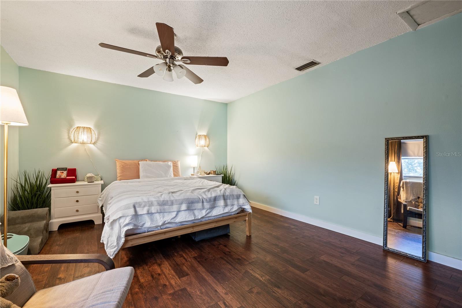 Image 25 of 53 For 5501 71st Street N