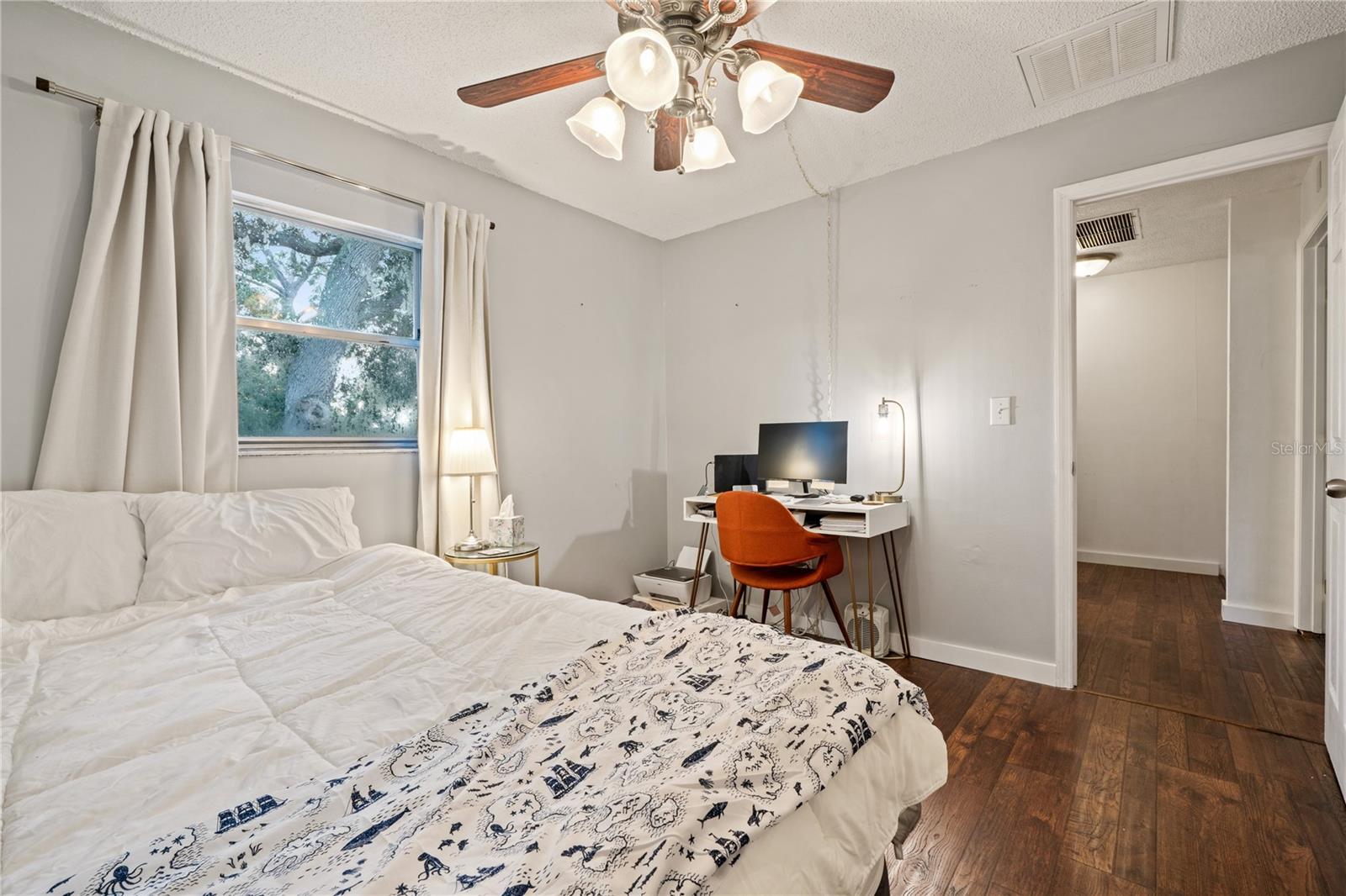 Image 28 of 53 For 5501 71st Street N