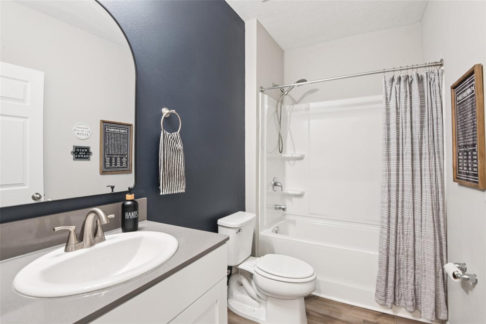 Listing photo id 11 for 34176 Verbena Street