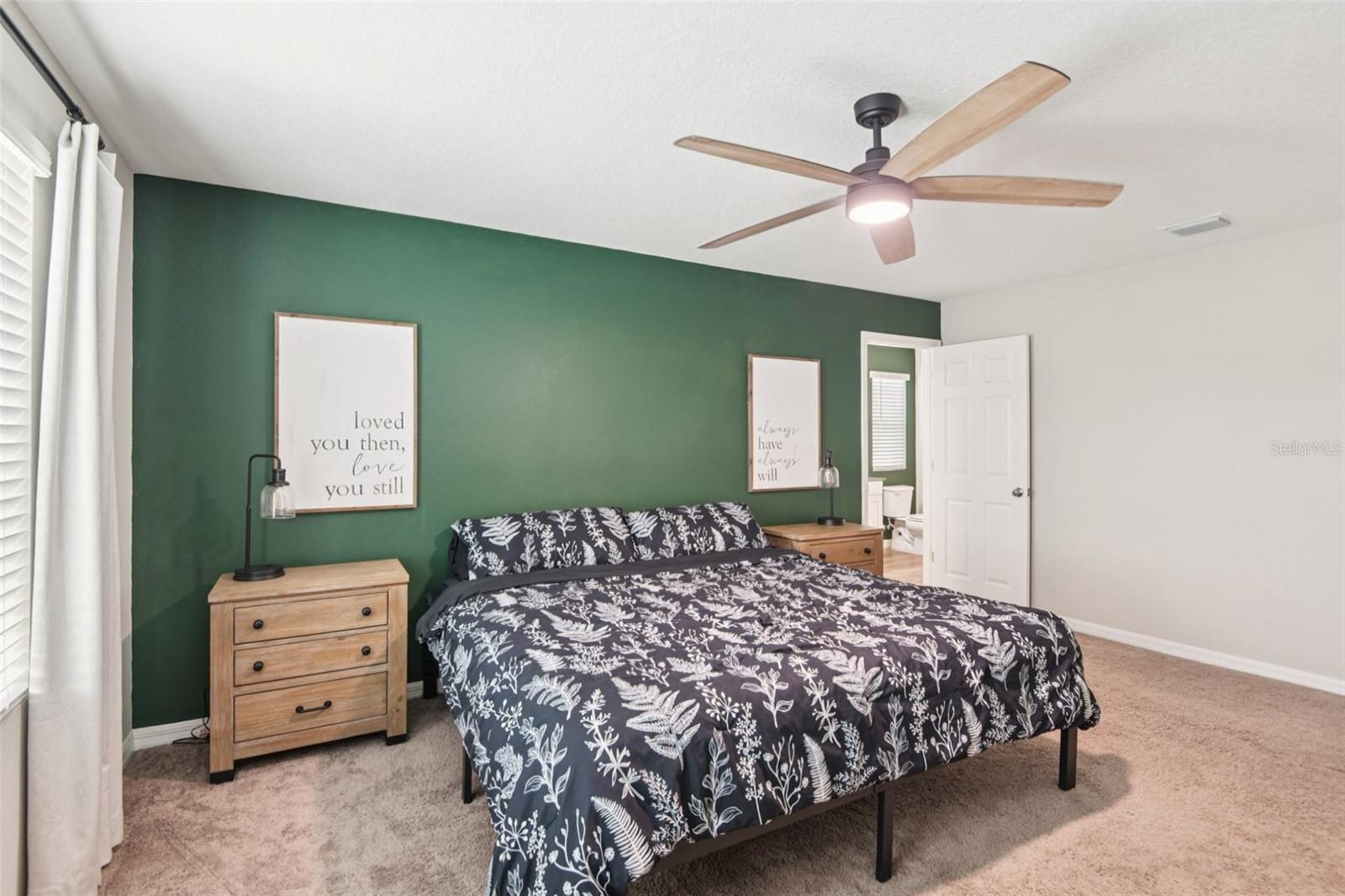 Listing photo id 15 for 34176 Verbena Street