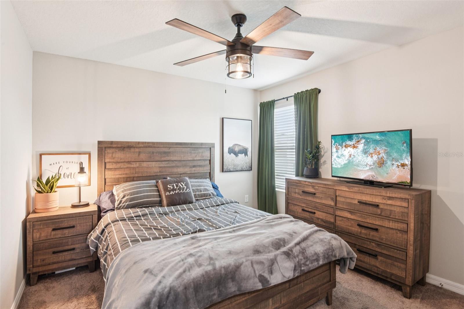 Listing photo id 19 for 34176 Verbena Street