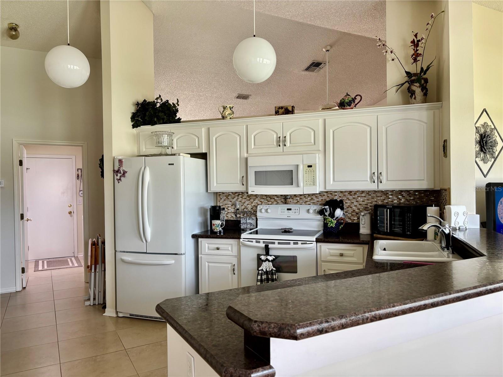 Image 10 of 35 For 2002 Del Webb Boulevard