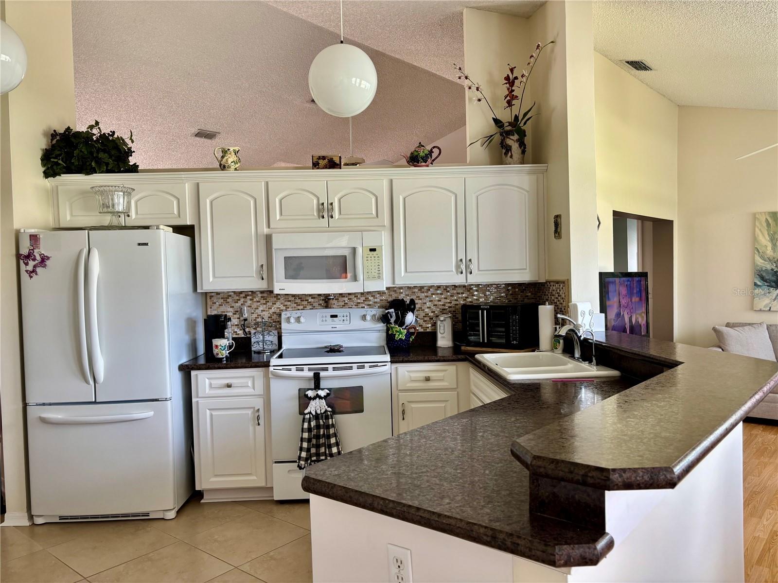 Image 11 of 35 For 2002 Del Webb Boulevard