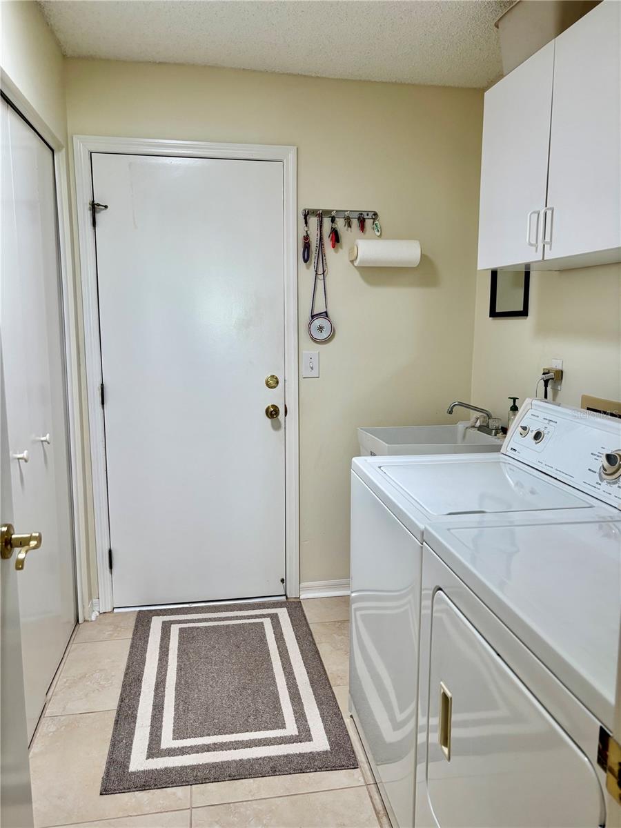 Image 18 of 35 For 2002 Del Webb Boulevard