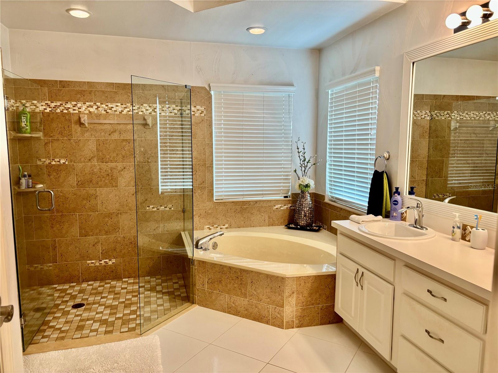 Image 26 of 35 For 2002 Del Webb Boulevard