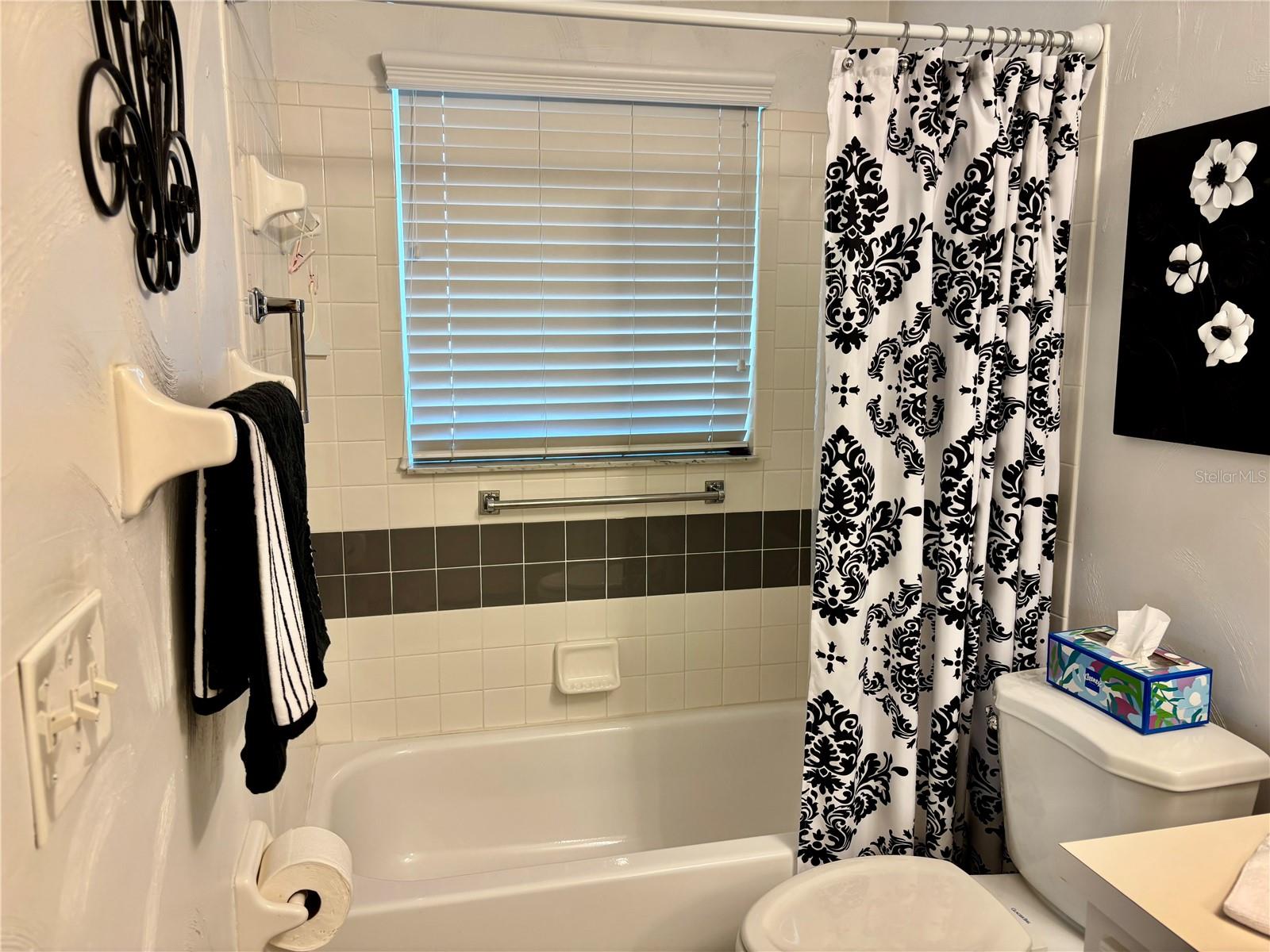 Image 32 of 35 For 2002 Del Webb Boulevard