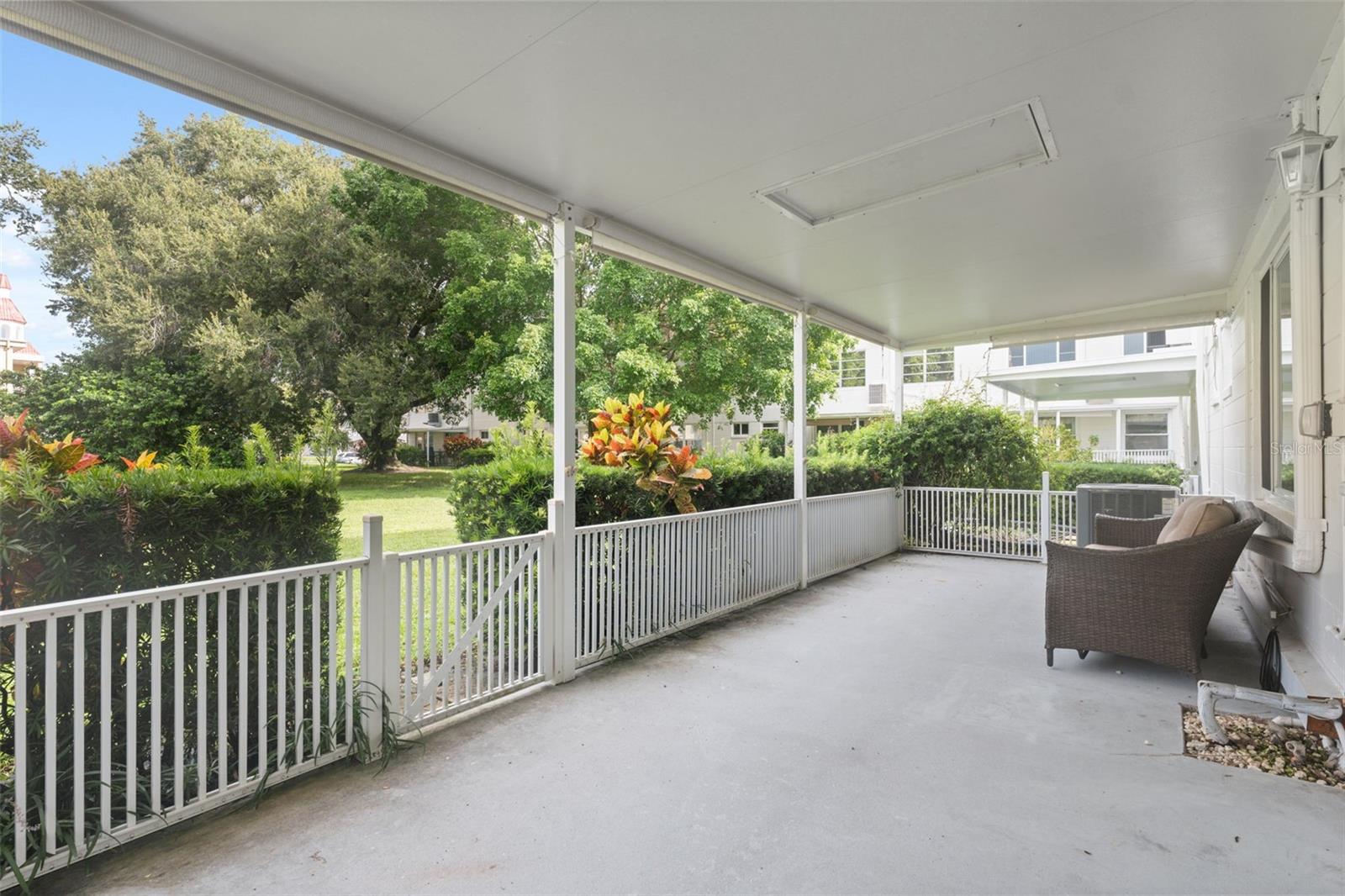 Image 23 of 31 For 2430 Florentine Way 6