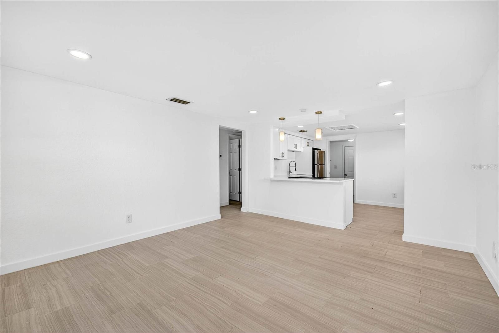 Image 34 of 61 For 6801 Faul Street