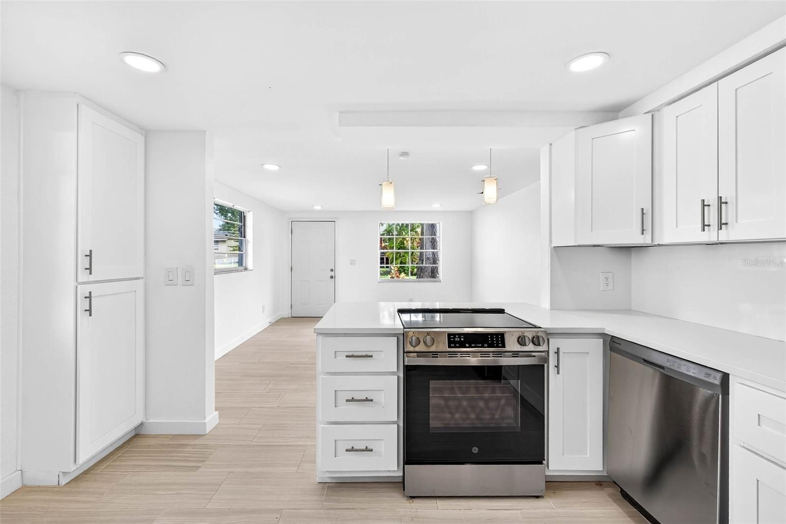 Image 36 of 61 For 6801 Faul Street