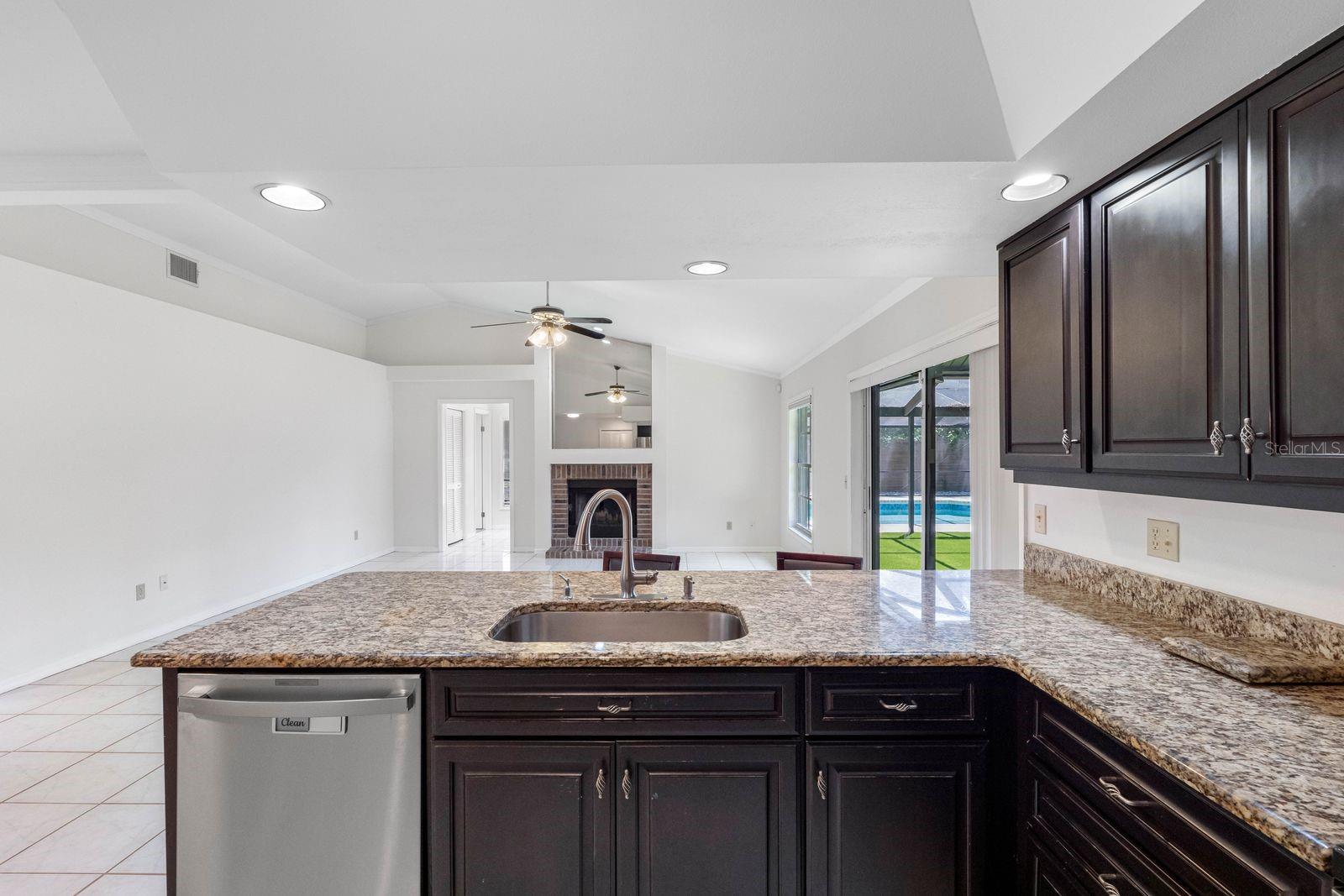 Image 18 of 96 For 5610 Pine Bay Drive