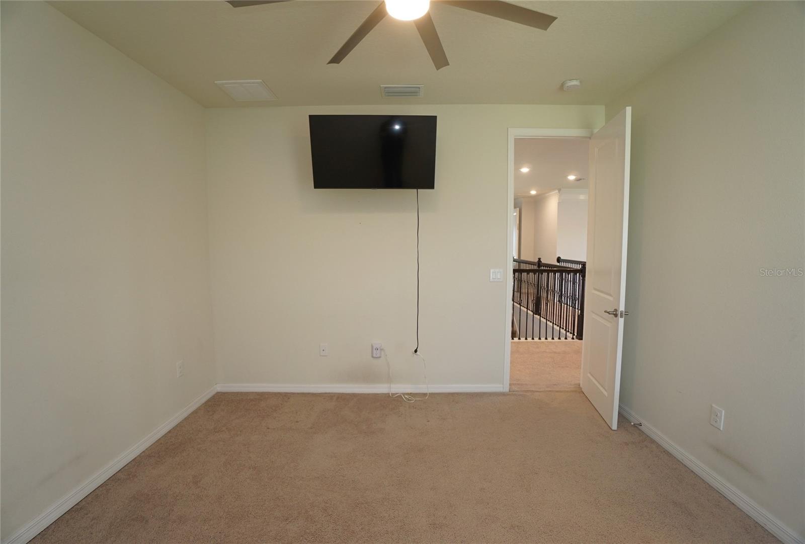 Image 35 of 44 For 18824 Birchwood Groves Drive