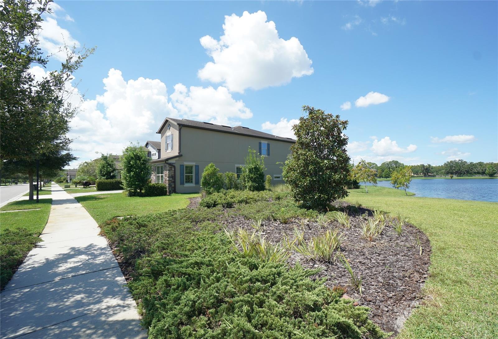 Image 4 of 44 For 18824 Birchwood Groves Drive