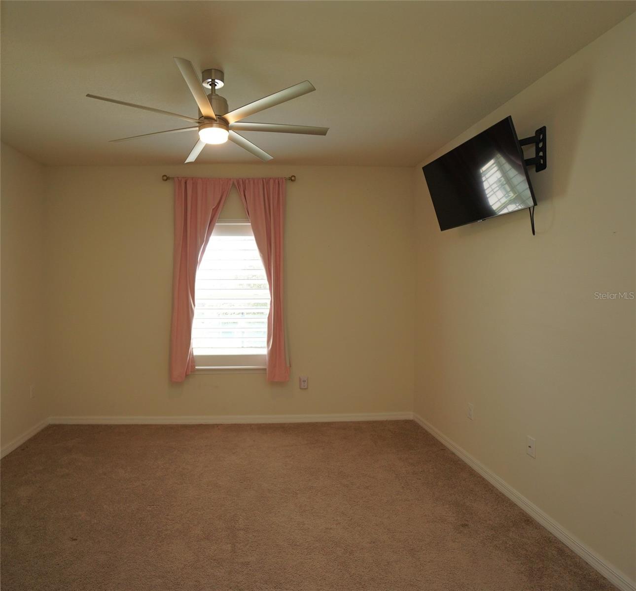 Image 40 of 44 For 18824 Birchwood Groves Drive