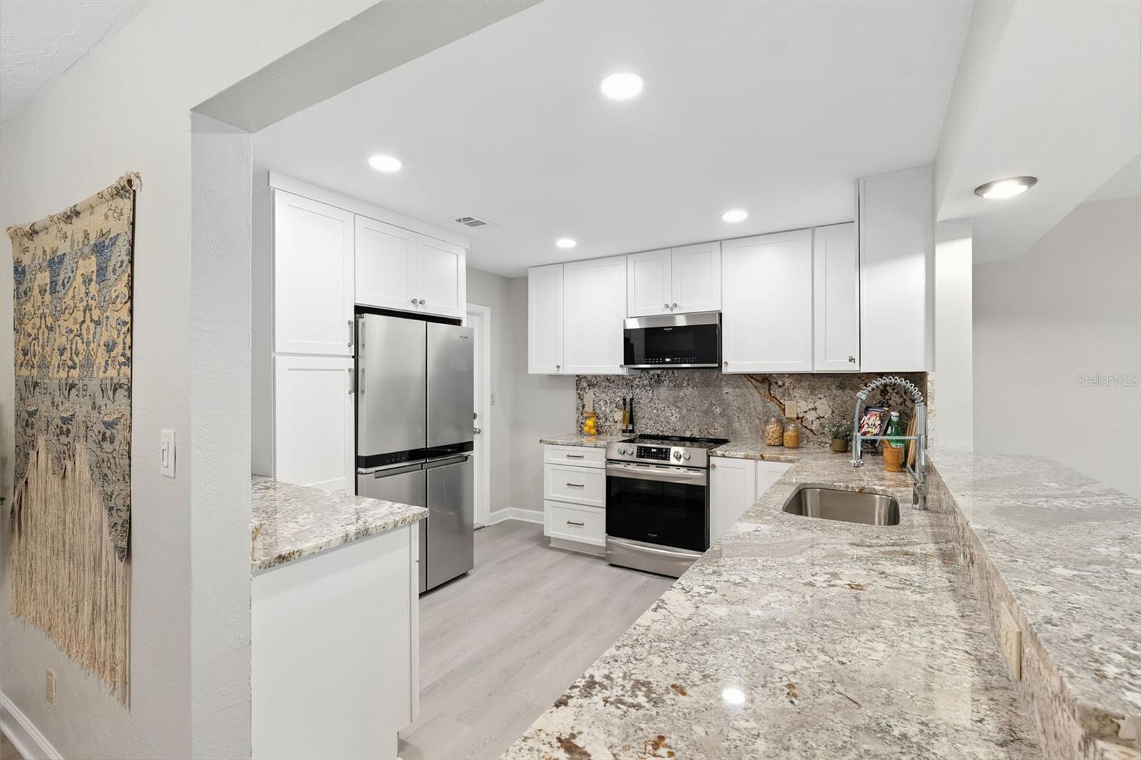 Image 15 of 46 For 13951 87th Avenue