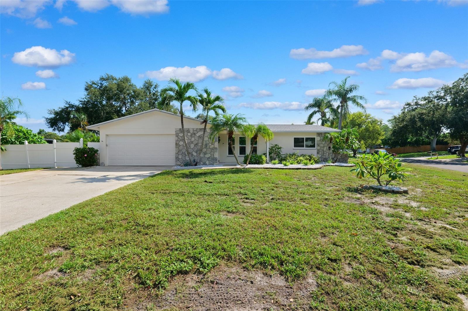 Image 2 of 46 For 13951 87th Avenue