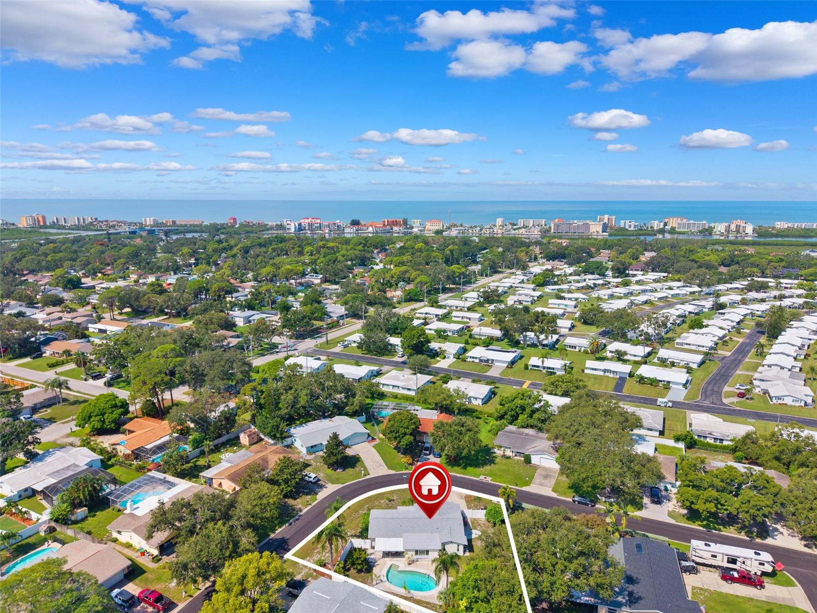 Image 4 of 46 For 13951 87th Avenue