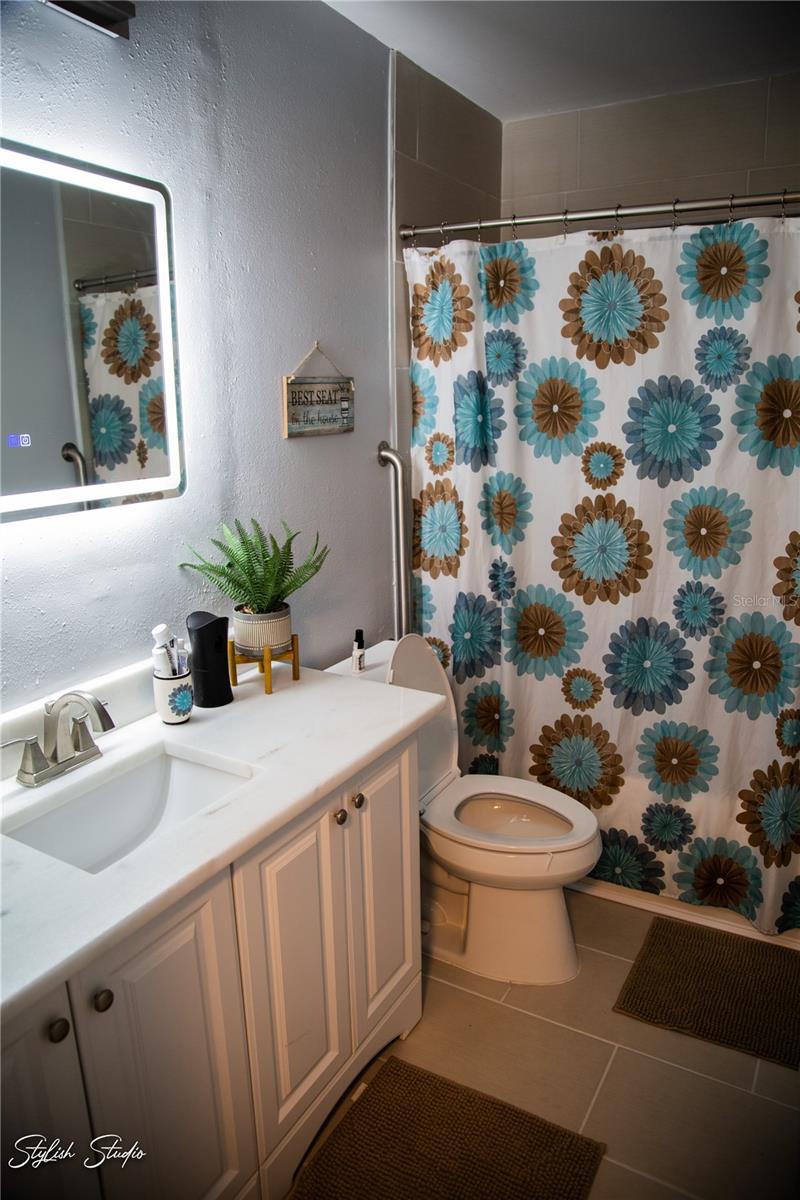 Image 22 of 35 For 5710 92nd Terrace N