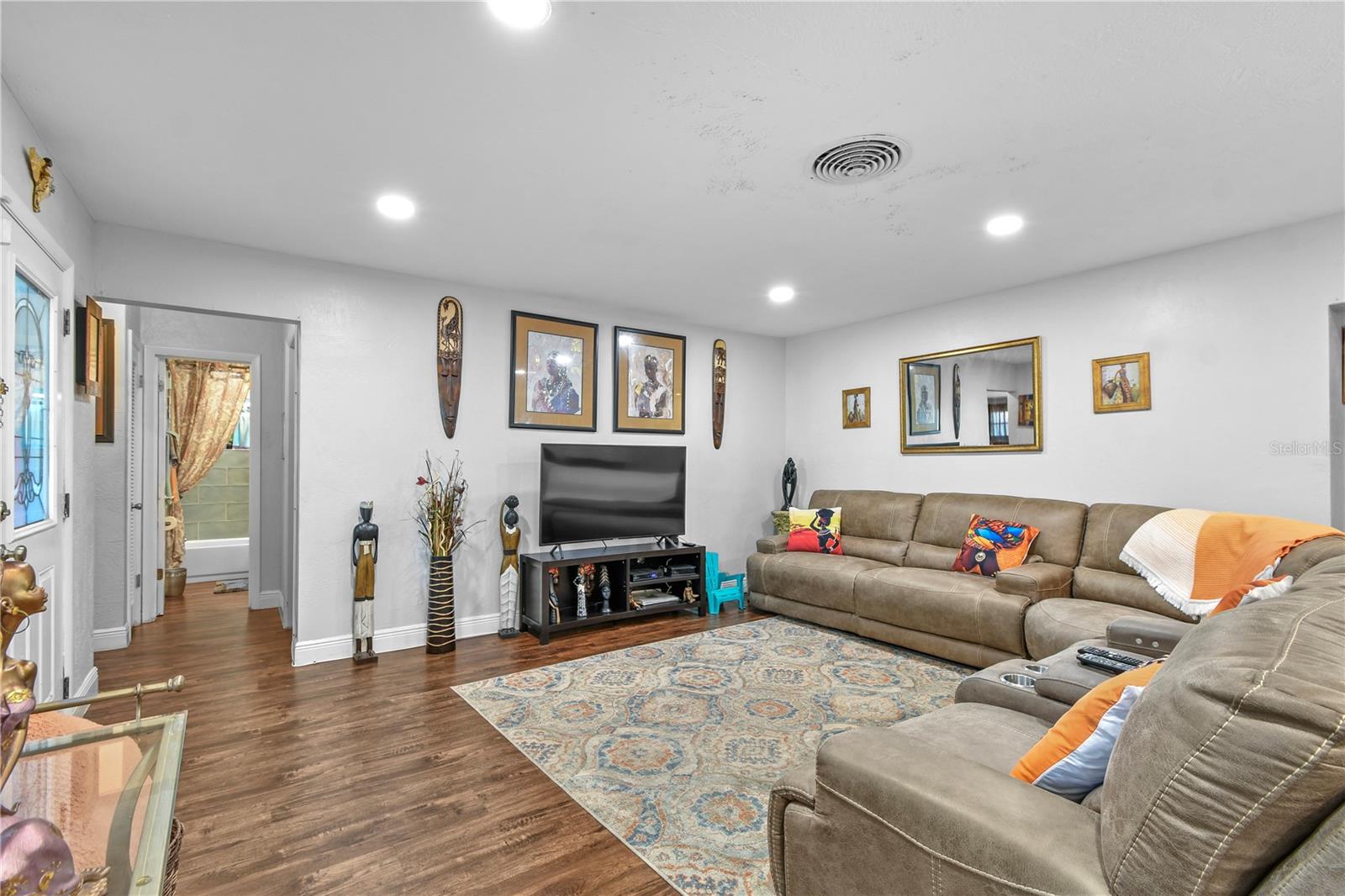 Image 41 of 60 For 5999 Grove Street S