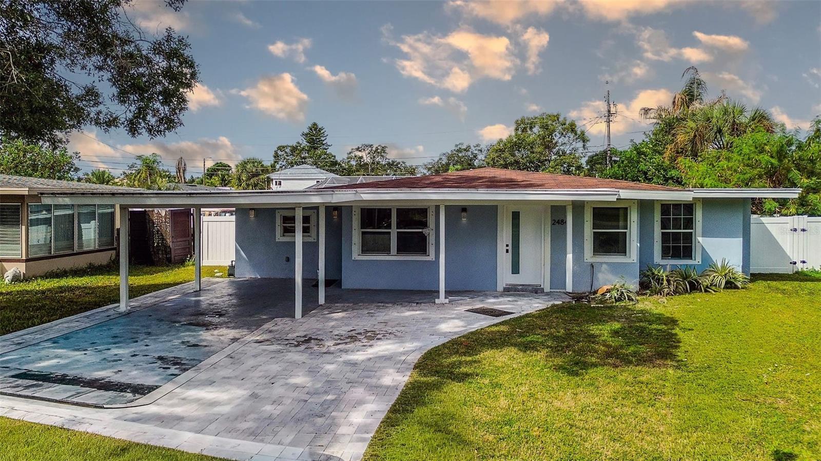 Image 2 of 40 For 2484 Bayshore Boulevard