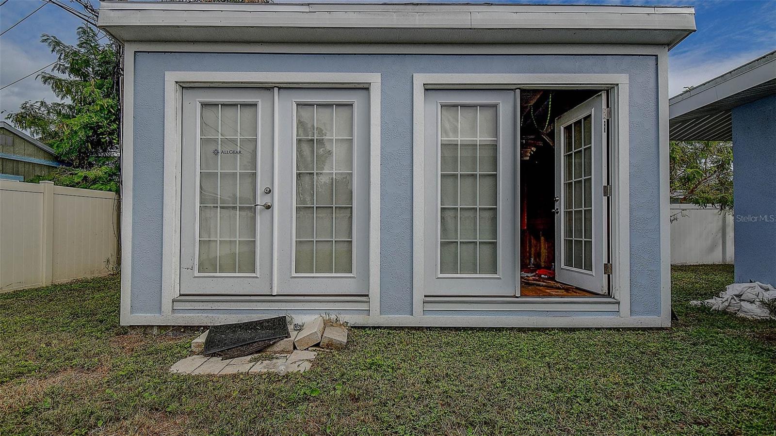 Image 31 of 40 For 2484 Bayshore Boulevard