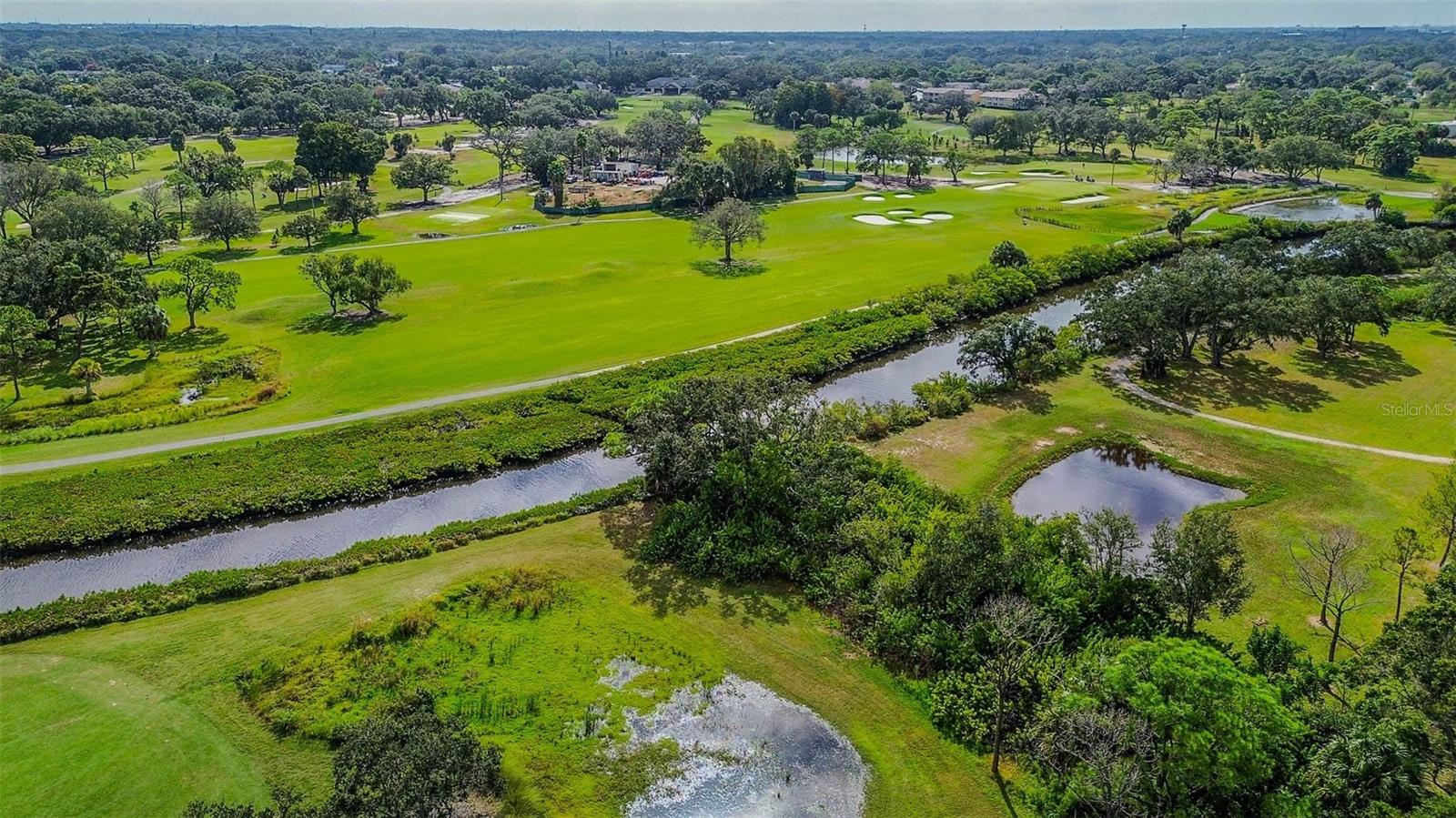 Image 32 of 40 For 2484 Bayshore Boulevard