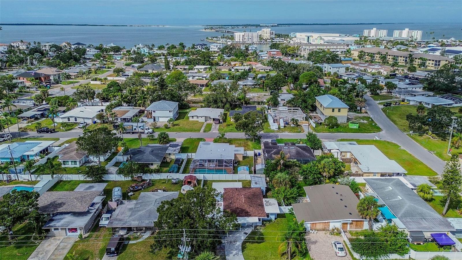 Image 34 of 40 For 2484 Bayshore Boulevard