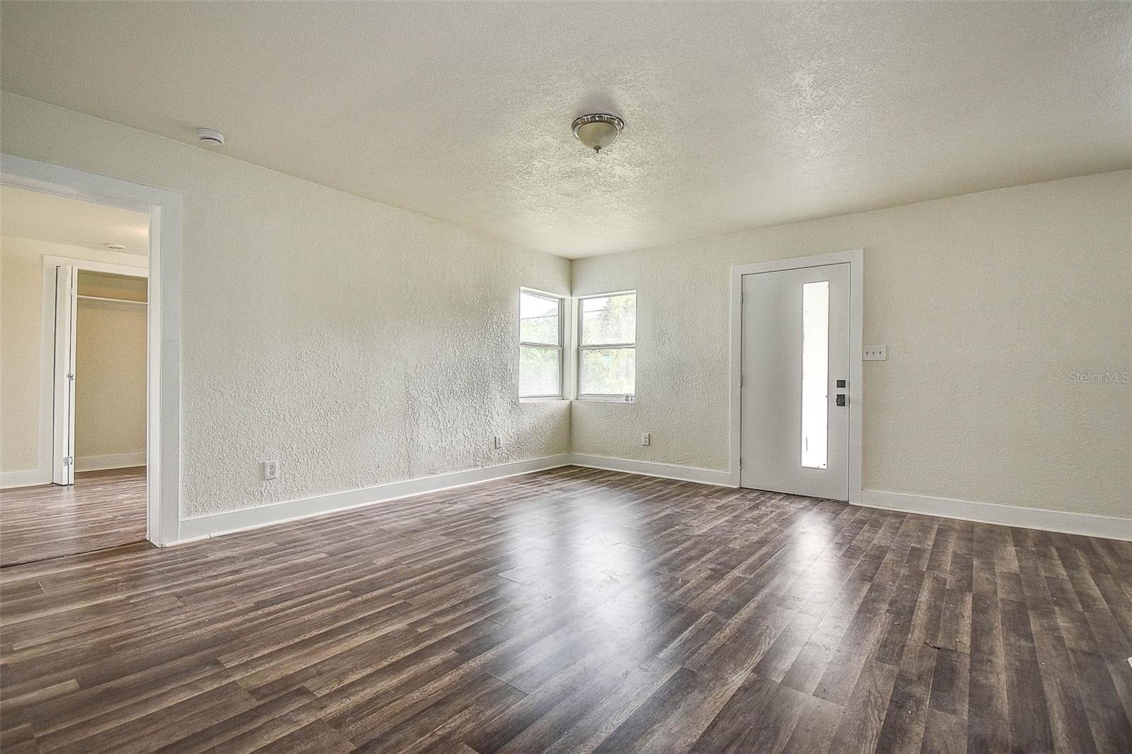 Image 7 of 40 For 2484 Bayshore Boulevard